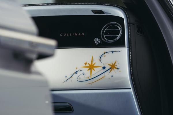 Rolls-Royce сделал "космический" Cullinan - 2