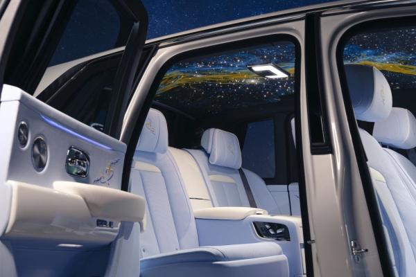 Rolls-Royce сделал "космический" Cullinan - 3