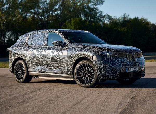 BMW X5 Hydrogen.  BMW