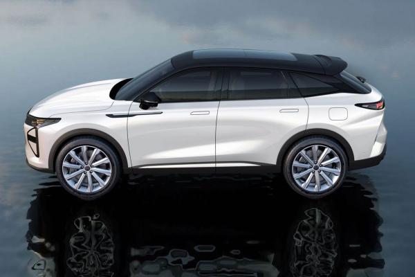 Exeed обновил технику RX - 1