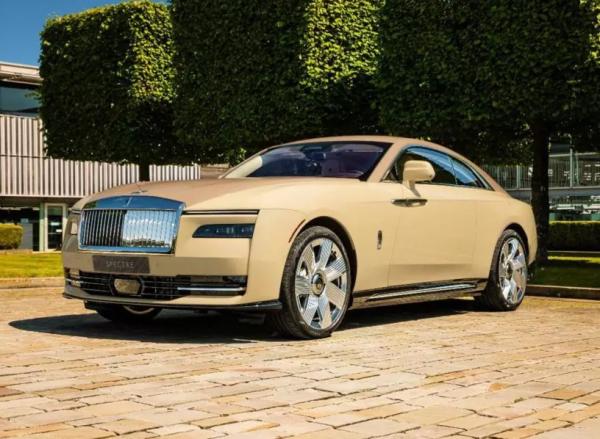 Rolls-Royce Spectre  Bailey.  Rolls-Royce
