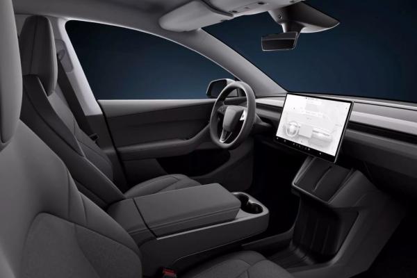 Tesla  Model Y   Model 3 - 1