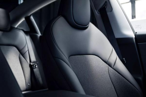 Tesla  Model Y   Model 3 - 2