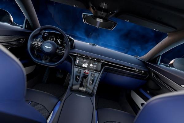 Aston Martin "" DB12  - 3