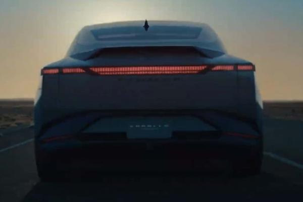 Toyota примеряется к новой Corolla - 1