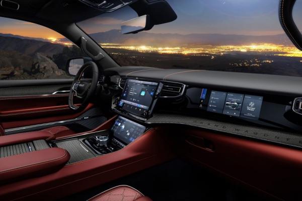 Jeep Grand Wagoneer обновился за двоих - 3