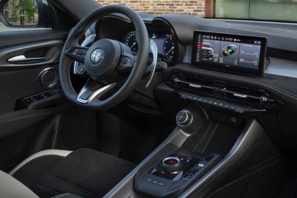 Alfa Romeo спасает Tonale рестайлингом - 2