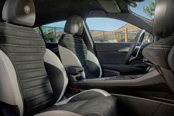 Alfa Romeo спасает Tonale рестайлингом - 3