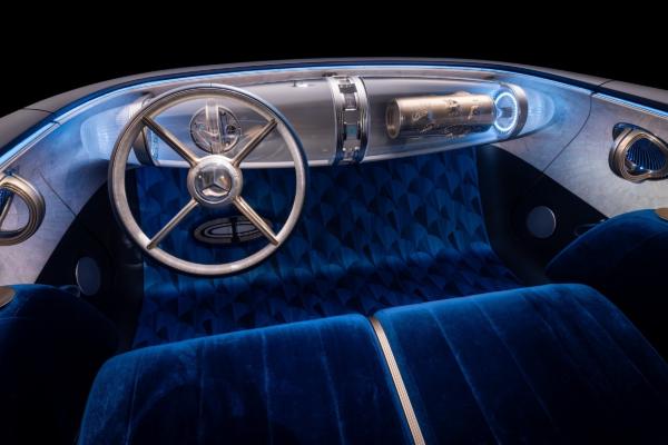 Mercedes выкатил купе Vision Iconic - 2