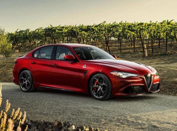 Alfa Romeo Giulia Quadrifoglio. Фото Alfa Romeo