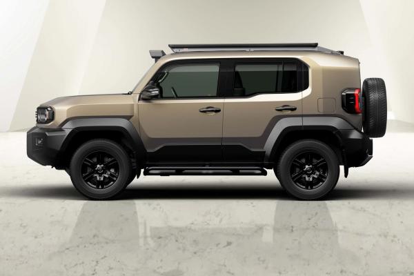 Toyota выпустила самый маленький Land Cruiser - 1