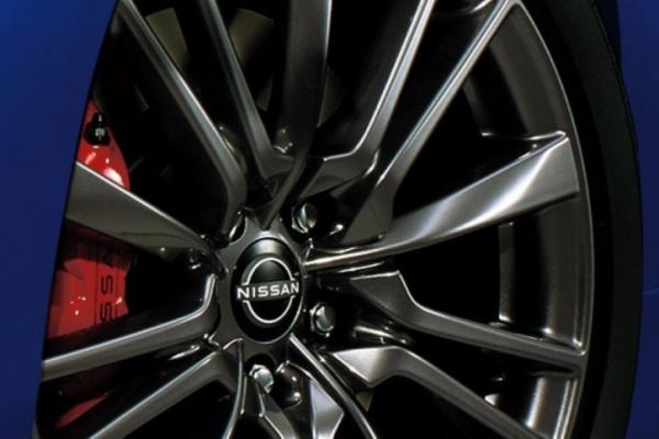 Nissan добавила "перца" собрату Infiniti Q50 - 1