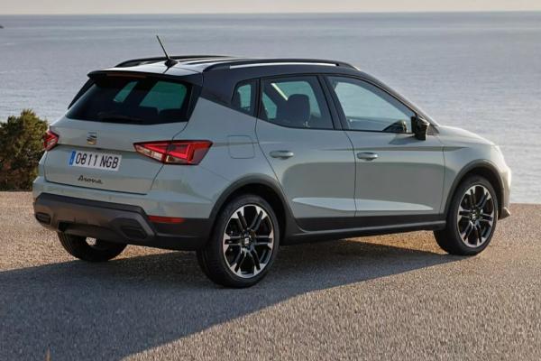 Seat   Arona  - 2