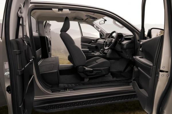 Toyota Hilux перешел в девятое поколение - 3