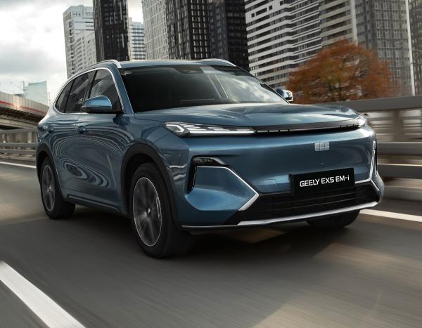 Geely EX5 EM-i. Фото Geely