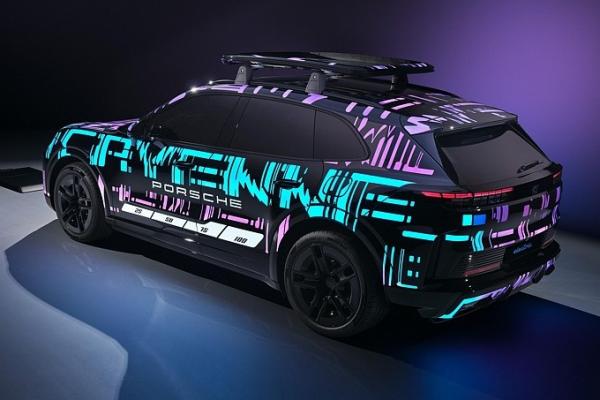 Porsche     Cayenne - 4