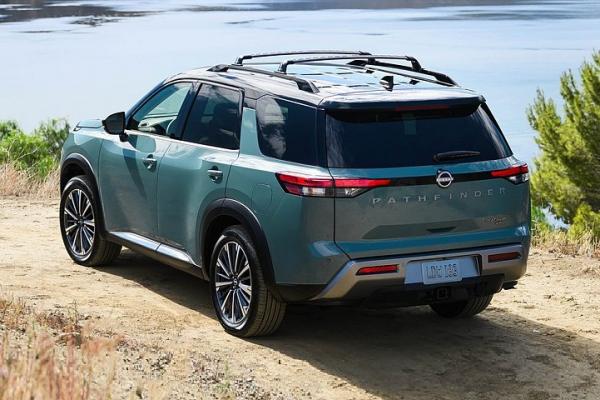 Nissan  Pathfinder   - 5