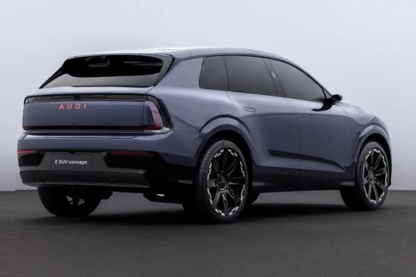 Audi показала еще одну AUDI - 3