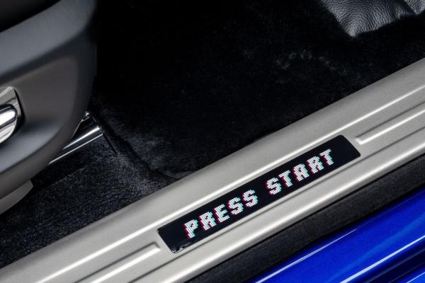 Rolls-Royce сделал "восьмибитный" Ghost - 3