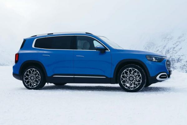 Mercedes меняет поколение кроссовера GLB - 1