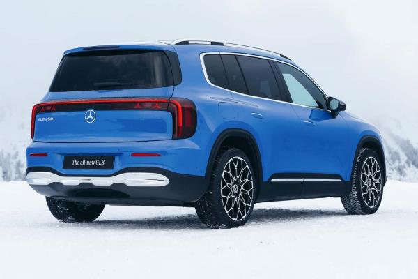 Mercedes меняет поколение кроссовера GLB - 5