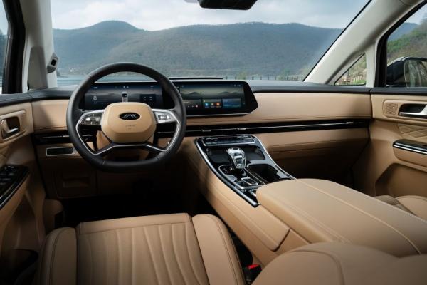 JAC оценил в рублях RF8 - 1