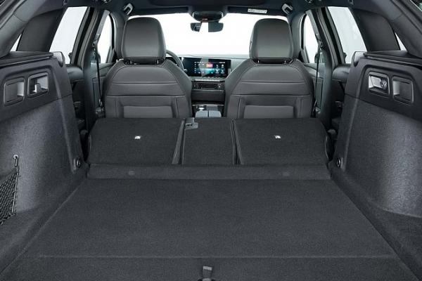 Opel раскрыл внешность обновленных Astra - 3