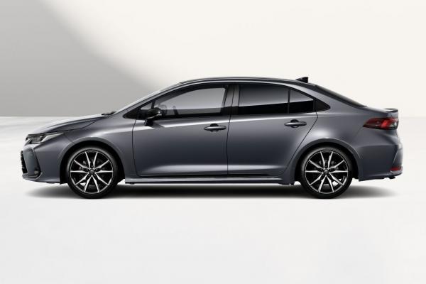 Toyota обновляет семейку Corolla - 1
