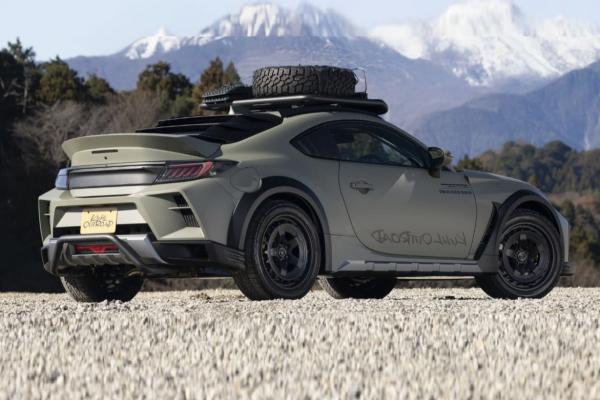 Спорткары Subaru и Toyota отправили на бездорожье - 1