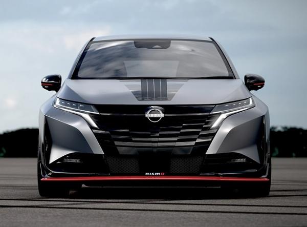 Nissan Aura Nismo RS. ���� Nissan