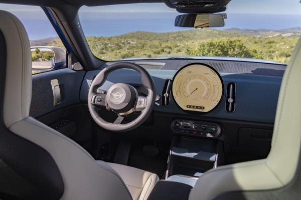 MINI добавила пробега Countryman E - 1
