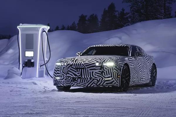 Jaguar ������������: �� ������ ������� �������� GT  - 4