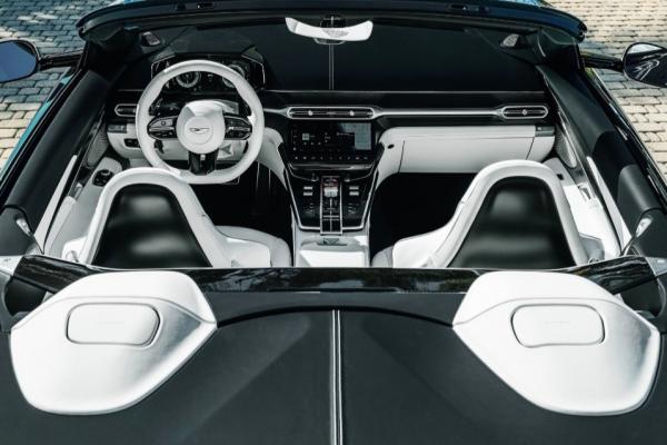 Aston Martin ������� ���������� Vanquish Volante - 1