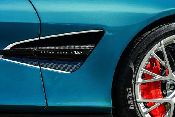 Aston Martin ������� ���������� Vanquish Volante - 2