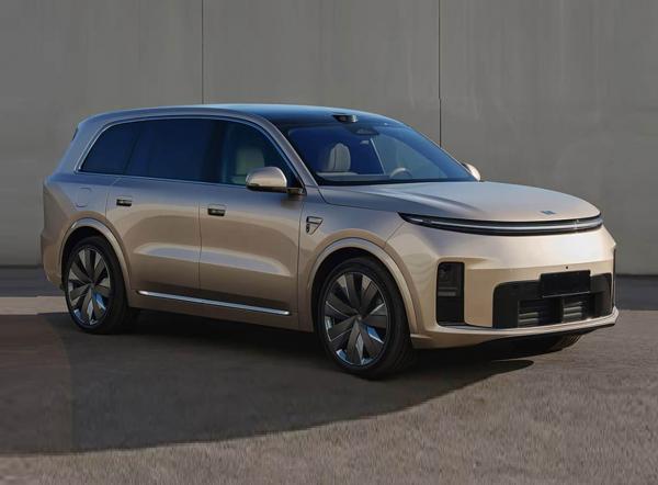 Li L9. ���� Li Auto