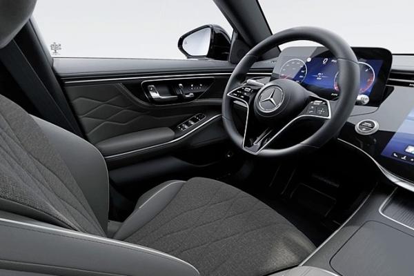 Mercedes S-Class ������� �� ����� ����� ����������� - 1