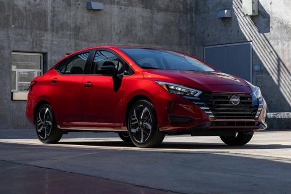 Nissan ������ �� ����� ����� Versa - 1