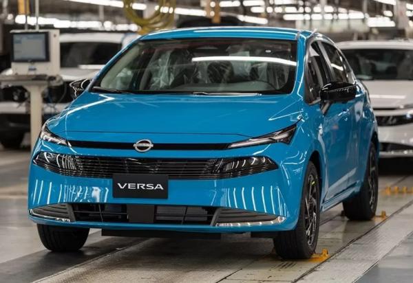 Nissan Versa 2026. ���� Nissan 