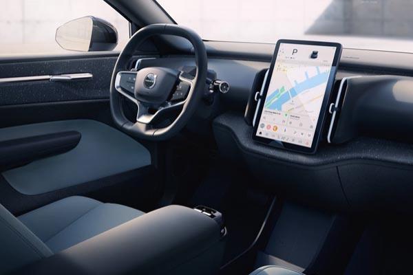 Volvo удешевила кроссовер EX30 - 1