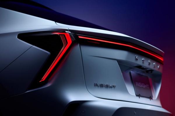 Honda ��������� Insight � ���� ���������� - 4