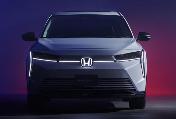 Honda Insight 2026. ���� Honda 