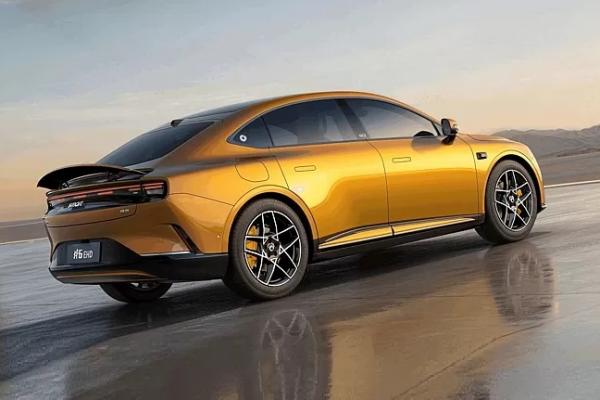 Самый большой Smart готов к премьере - 3