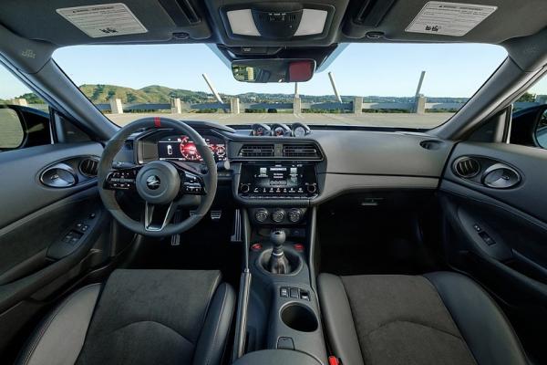 ���������� Nissan Z ������� "�����" - 1