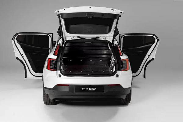 Volvo EX30 ���� � ��������� - 2