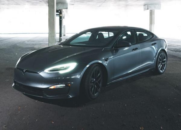 Tesla Model S. ���� Tesla 