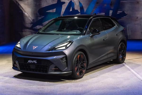 Хот-хэтч Cupra Raval стал серийным - 5