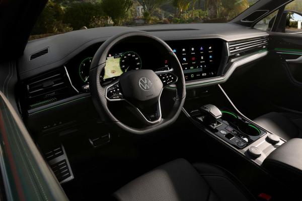 VW Touareg ����, �� ������� ��������� - 1