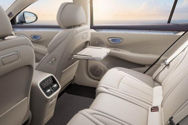 Новый флагман BYD полностью рассекречен - 3