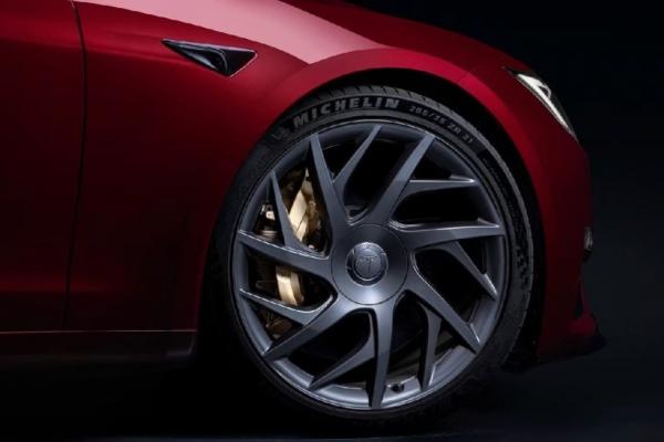 Tesla ��� �� ����������� �  Model S � X - 1