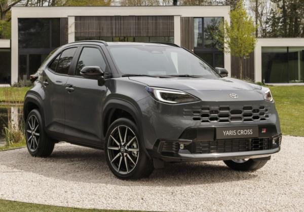 Toyota Yaris Cross. ���� Toyota 